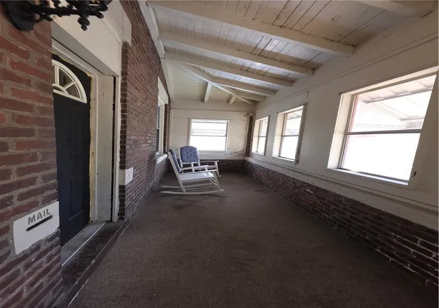 Photo 2 of Single family home for sale at 924 Summit St, Tarentum, PA 15084 | MLS# 1755710 | Listing updated on 2026-09-14