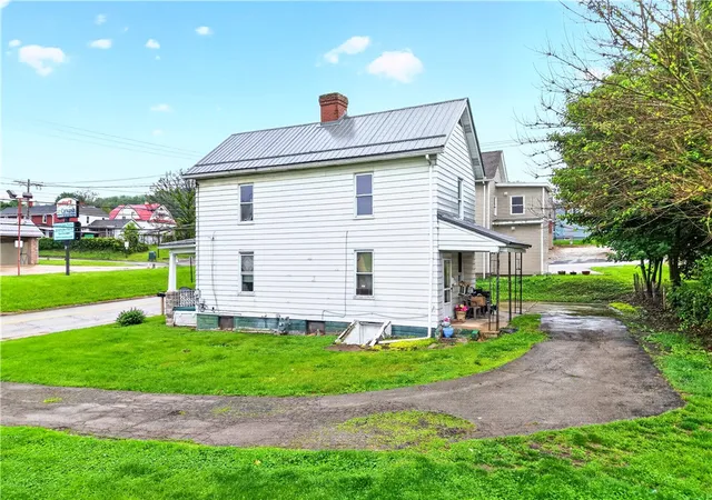 Photo 3 of Single family home for sale at 745 Wood St, California, PA 15419 | MLS# 1755834 | Listing updated on 2026-10-03