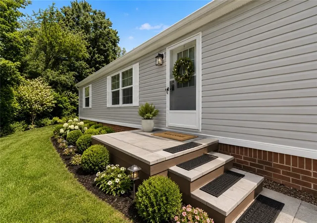 Photo 2 of Manufactured home for sale at 111 Pembrooke Dr, Salem Twp, PA 15626 | MLS# 1755749 | Listing updated on 2026-09-13