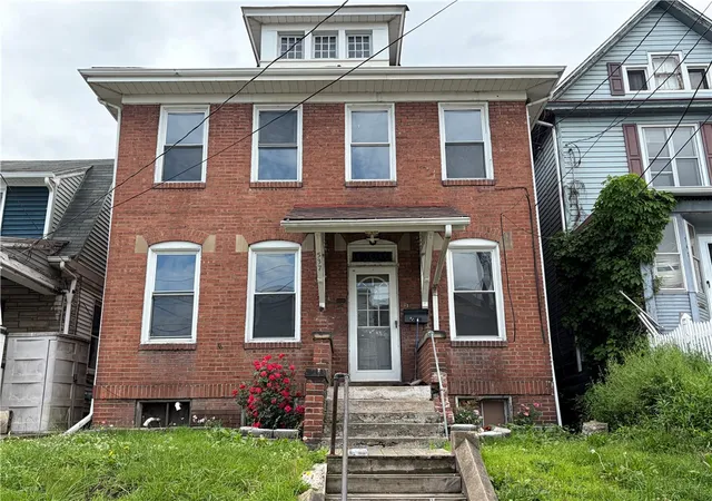 Photo 1 of Single family home for sale at 537 Thompson, Donora, PA 15033 | MLS# 1756875 | Listing updated on 2026-09-14