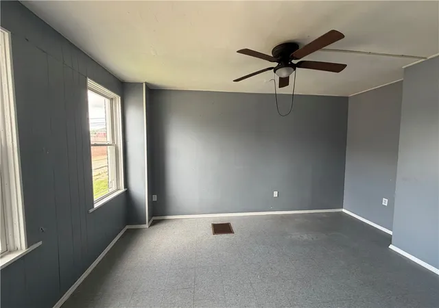Photo 3 of Single family home for sale at 537 Thompson, Donora, PA 15033 | MLS# 1756875 | Listing updated on 2026-09-14