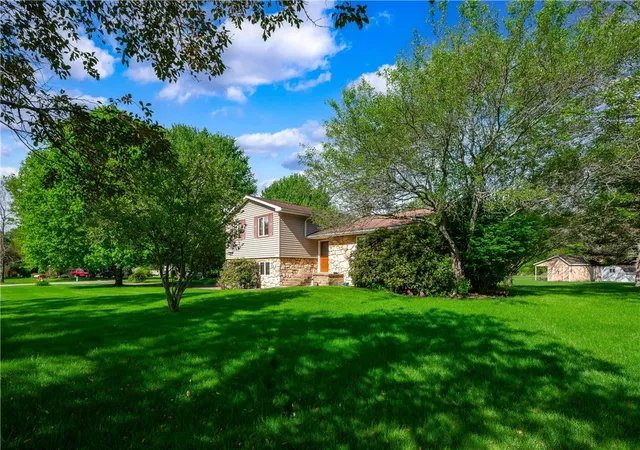 Photo 2 of Single family home for sale at 23 Kimberly Dr, Liberty Twp, PA 16127 | MLS# 1756863 | Listing updated on 2026-10-06