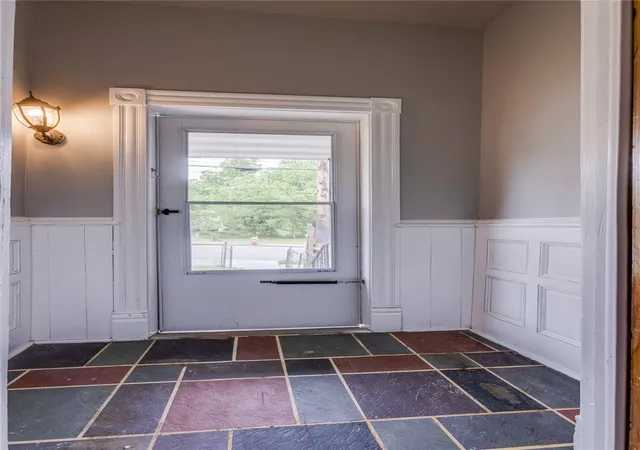Photo 3 of Single family home for sale at 2637 Norwood Ave, Perry Hilltop, PA 15214 | MLS# 1756907 | Listing updated on 2026-09-13