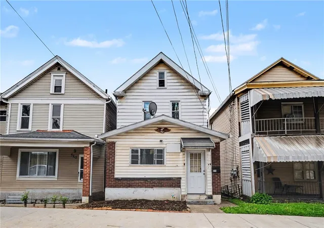 Single family home for sale at 508 Ohio Ave, Glassport, PA 15045 | MLS# 1757001