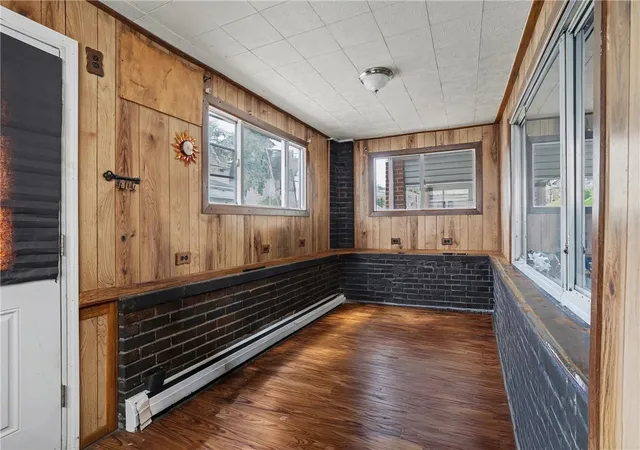 Photo 3 of Single family home for sale at 508 Ohio Ave, Glassport, PA 15045 | MLS# 1757001 | Listing updated on 2026-09-13