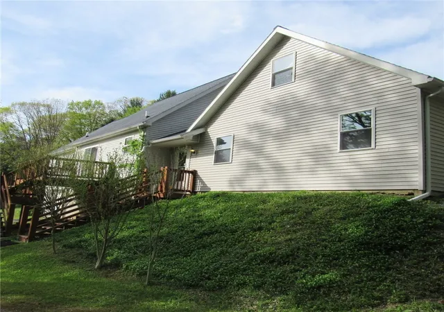 Photo 3 of Single family home for sale at 2255 Copper Kettle Hwy, Middlecreek Twp, PA 15557 | MLS# 1757070 | Listing updated on 2026-09-14