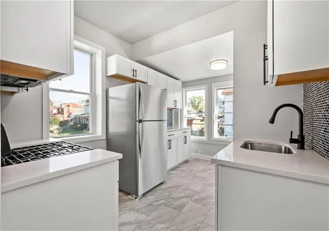 Photo 3 of House for sale at 656 Dow Ave, Carnegie, PA 15106 | MLS# 1755797 | Listing updated on 2026-10-21