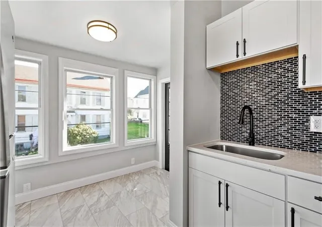 Photo 4 of House for sale at 656 Dow Ave, Carnegie, PA 15106 | MLS# 1755797 | Listing updated on 2026-10-21