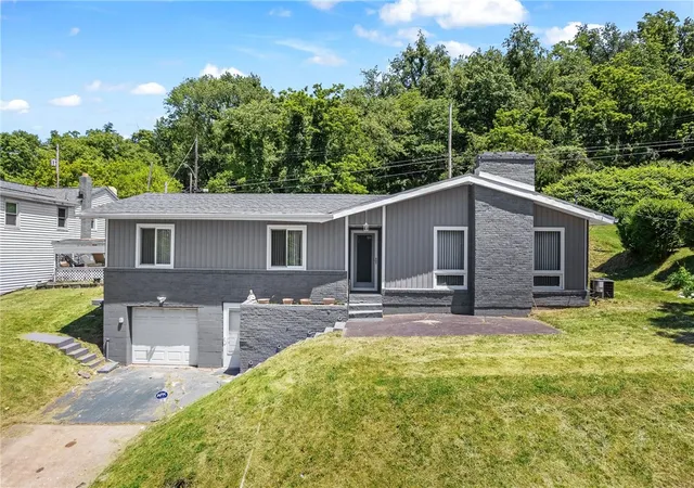 Single family home for sale at 206 Columbia Ave, Penn Hills, PA 15235 | MLS# 1757011 | Listing updated on 2026-09-13