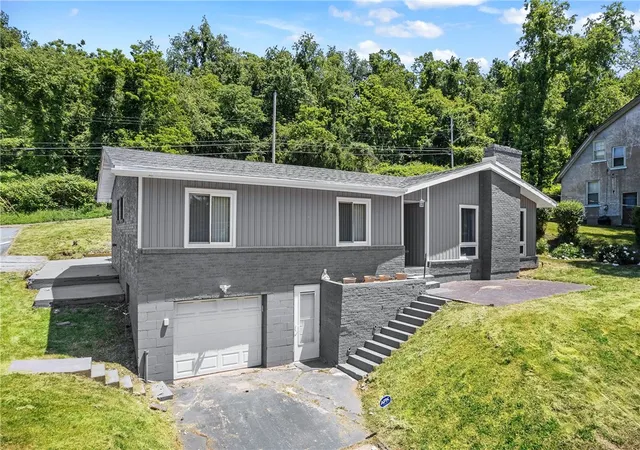 Photo 1 of Single family home for sale at 206 Columbia Ave, Penn Hills, PA 15235 | MLS# 1757011 | Listing updated on 2026-09-13