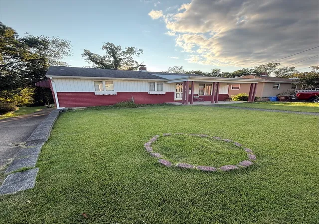 Photo 2 of Single family home for sale at 432 Violet Dr, Lower Burrell, PA 15068 | MLS# 1757076 | Listing updated on 2026-10-05