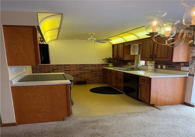 Photo 3 of Single family home for sale at 432 Violet Dr, Lower Burrell, PA 15068 | MLS# 1757076 | Listing updated on 2026-10-05