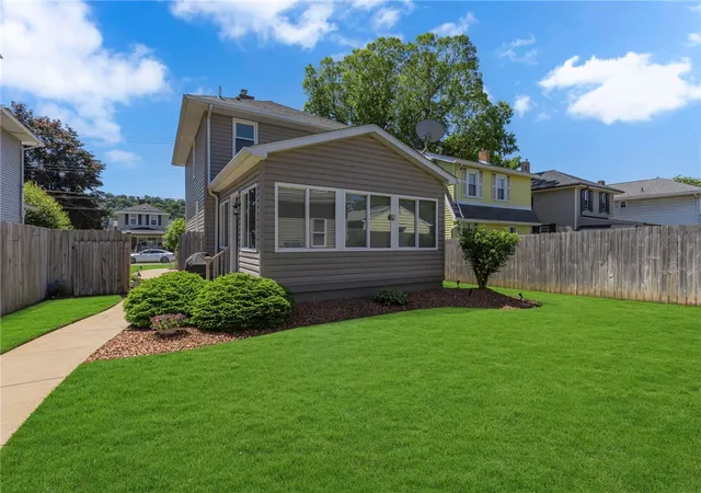 Photo 4 of Single family home for sale at 1620 Corporation St, Beaver, PA 15009 | MLS# 1757282 | Listing updated on 2026-09-03