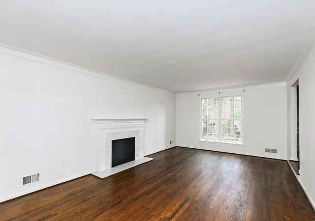 Photo 3 of Single family home for sale at 931 Valleyview, Mt Lebanon, PA 15243 | MLS# 1757036 | Listing updated on 2026-10-14