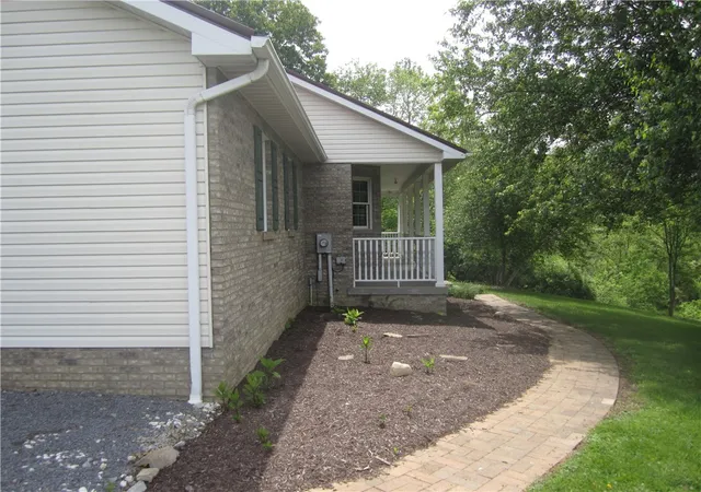 Photo 4 of Single family home for sale at 141 Woodies Rd, Waynesburg, PA 15370 | MLS# 1757401 | Listing updated on 2026-09-04