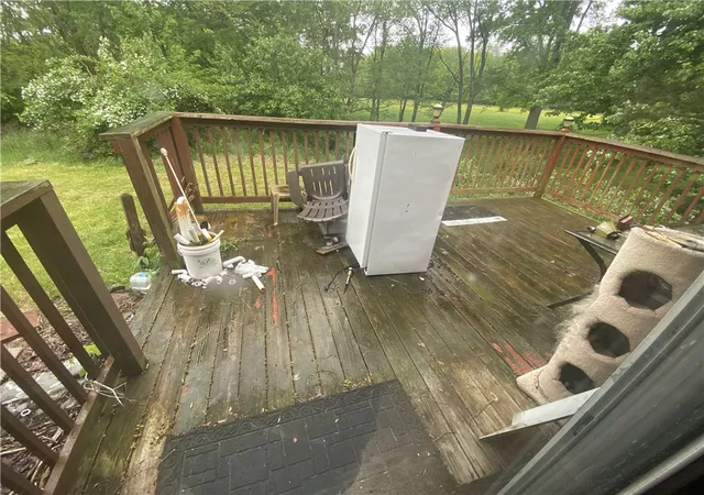 Photo 4 of Single family home for sale at 9137 N Sunnyside Dr, Linesville, PA 16424 | MLS# 1757983 | Listing updated on 2026-09-03