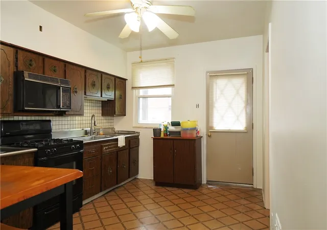 Photo 3 of Single family home for sale at 4082 Howley St, Pittsburgh, PA 15224 | MLS# 1757934 | Listing updated on 2026-09-12