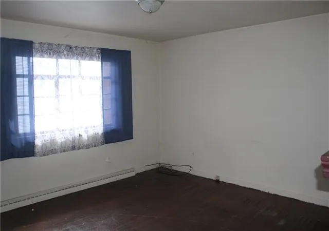 Photo 3 of Single family home for sale at 569 Linden Way, Donora, PA 15033 | MLS# 1755819 | Listing updated on 2026-09-30