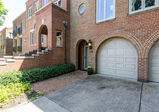 Photo 4 of Sale Pending at 212 Schenley Rd, Squirrel Hill, PA 15217 | MLS# 1758138 | Listing updated on 2026-09-07