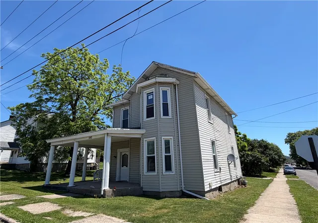 Photo 2 of Multi family home for sale at 192 S Richhill St, Waynesburg, PA 15370 | MLS# 1758209 | Listing updated on 2026-09-10