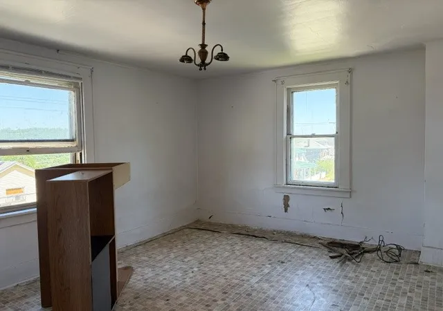 Photo 3 of Sale Pending at 939 Meadow Ave, Charleroi Boro, PA 15022 | MLS# 1758025 | Listing updated on 2026-09-11