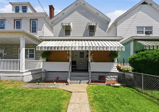 Photo 2 of Single family home for sale at 1133 9th Street, Stowe Twp, PA 15136 | MLS# 1758215 | Listing updated on 2026-09-14