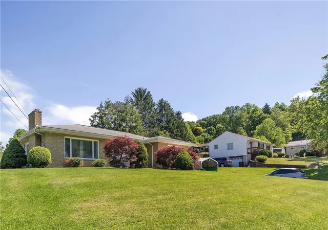 Photo 2 of Single family home for sale at 384 Orr Ave, Apollo, PA 15613 | MLS# 1758382 | Listing updated on 2026-09-11