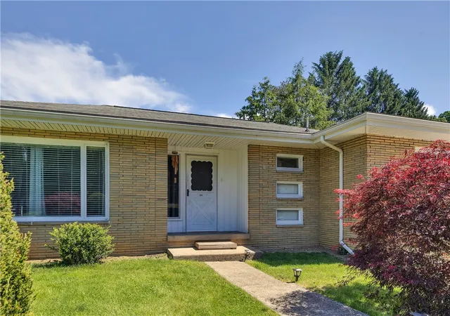 Photo 3 of Single family home for sale at 384 Orr Ave, Apollo, PA 15613 | MLS# 1758382 | Listing updated on 2026-09-11
