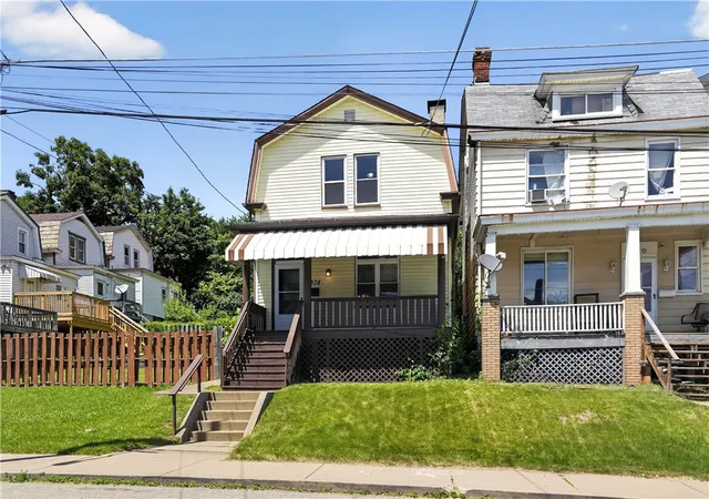 Photo 4 of Single family home for sale at 308 Rustic Ave, Mt Oliver, PA 15210 | MLS# 1757945 | Listing updated on 2026-09-09