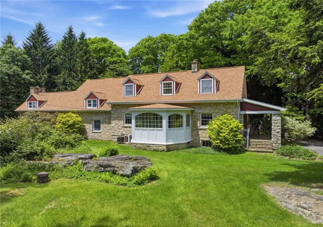 Photo 1 of Single family home for sale at 2541 Springfield Pike, Bullskin Twp, PA 15425 | MLS# 1758505 | Listing updated on 2026-09-11