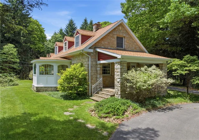 Photo 2 of Single family home for sale at 2541 Springfield Pike, Bullskin Twp, PA 15425 | MLS# 1758505 | Listing updated on 2026-09-11