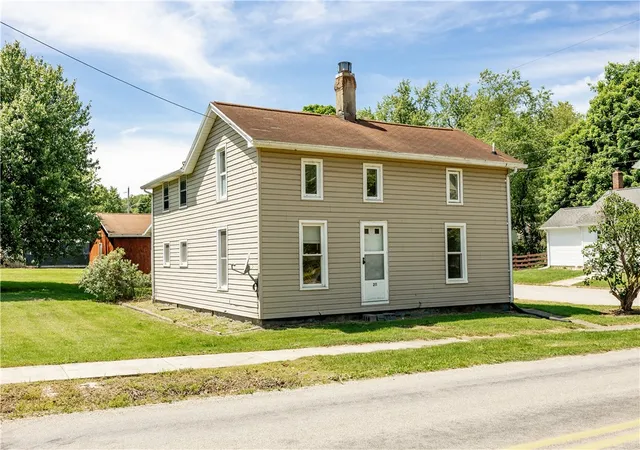 Photo 1 of Sale Pending at 211 Home St, Mercer, PA 16137 | MLS# 1758562 | Listing updated on 2026-09-26