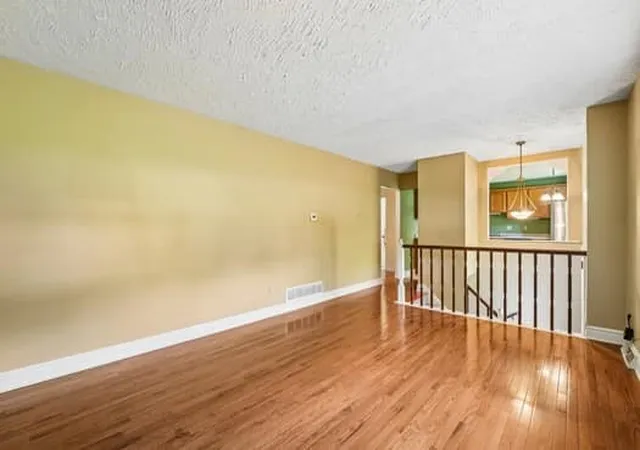 Photo 3 of Single family home for sale at 584 Joan St, Cranberry Township, PA 16066 | MLS# 1758182 | Listing updated on 2026-09-10