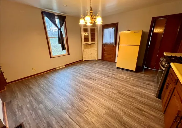Listing Photo 3 - Condo for sale in building located at 101 W Fulton St, New Castle, PA 16102