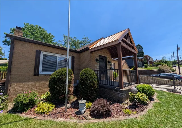 Photo 3 of Single family home for sale at 1300 Leeds Ave, Monessen, PA 15062 | MLS# 1758829 | Listing updated on 2026-09-14