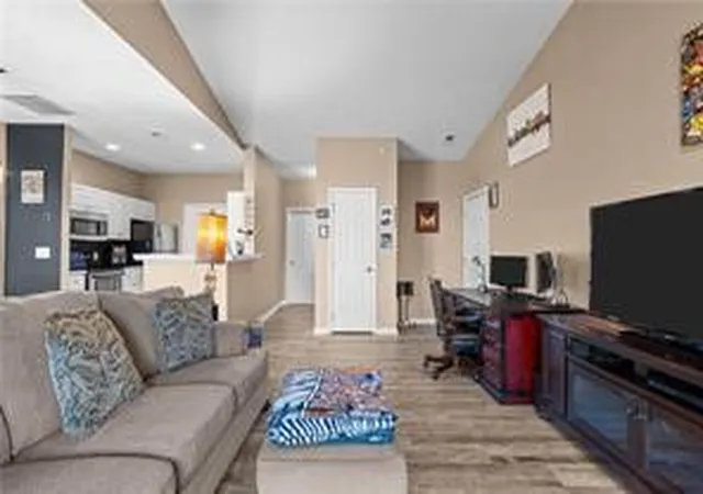 Photo 3 of Condo for sale at 409 Stockton Rdg, Cranberry Township, PA 16066 | MLS# 1758471 | Listing updated on 2026-09-13