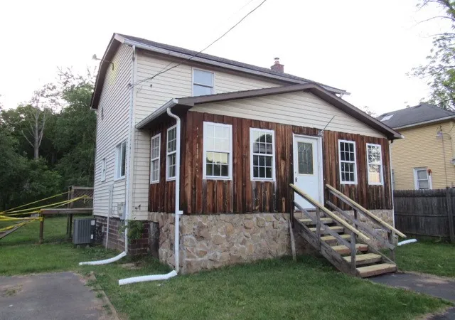 Photo 1 of Single family home for sale at 215 Hillview Ln, Melcroft, PA 15462 | MLS# 1758925 | Listing updated on 2026-09-11