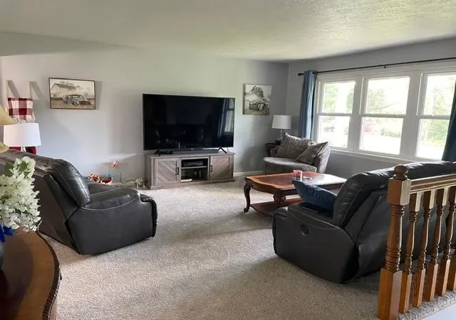 Photo 3 of Single family home for sale at 443 Duck Holw Rd, South Union Twp, PA 15401 | MLS# 1758777 | Listing updated on 2026-09-13