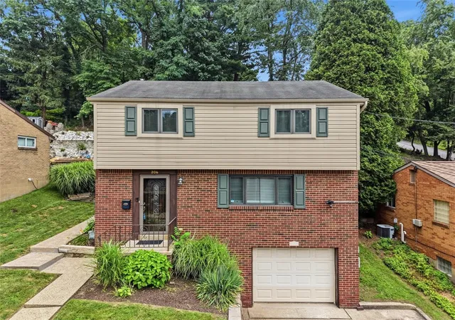 Photo 1 of Single family home for sale at 206 Glasgow Rd, Forest Hills Boro, PA 15221 | MLS# 1759093 | Listing updated on 2026-09-12