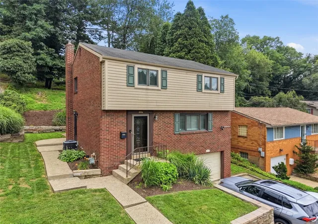 Photo 2 of Single family home for sale at 206 Glasgow Rd, Forest Hills Boro, PA 15221 | MLS# 1759093 | Listing updated on 2026-09-12