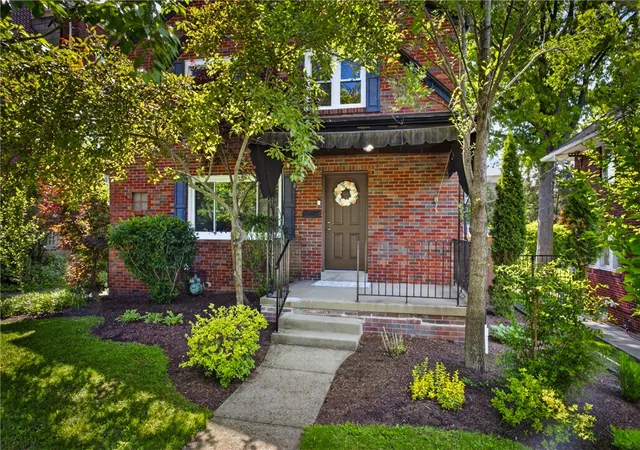 Photo 2 of Single family home for sale at 1327 Heberton, Highland Park, PA 15206 | MLS# 1759335 | Listing updated on 2026-09-14
