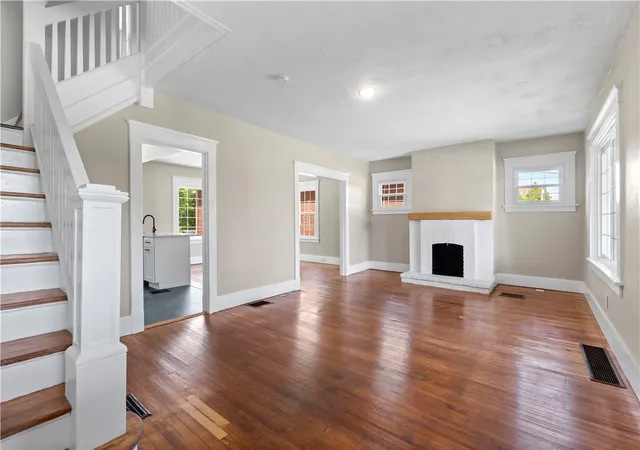 Photo 3 of Single family home for sale at 350 Ridgewood Ave, West View, PA 15229 | MLS# 1759480 | Listing updated on 2026-09-07