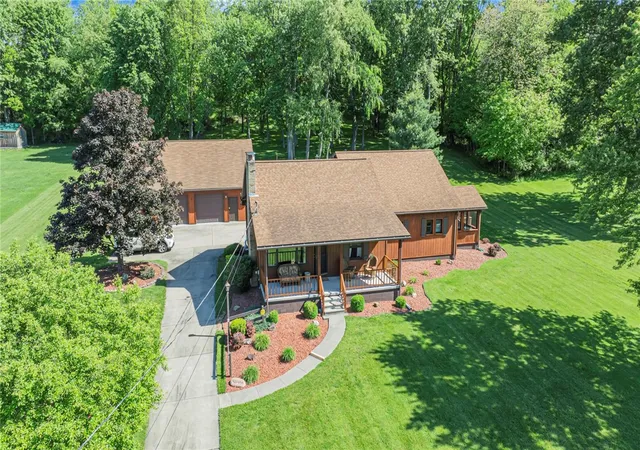 Photo 1 of Single family home for sale at 2085 Frew Ml Rd, New Castle, PA 16101 | MLS# 1759470 | Listing updated on 2026-09-14