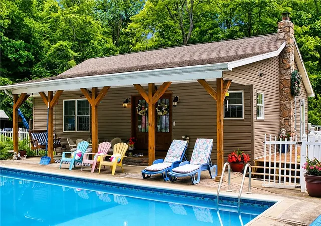 Photo 3 of Single family home for sale at 63 Pine Hl Rd, Smock, PA 15480 | MLS# 1759597 | Listing updated on 2026-09-10