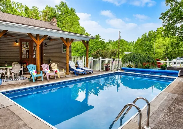 Photo 4 of Single family home for sale at 63 Pine Hl Rd, Smock, PA 15480 | MLS# 1759597 | Listing updated on 2026-09-10