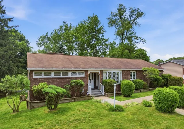 Photo 4 of Sale Pending at 1837 Droz Ave, Economy, PA 15003 | MLS# 1759570 | Listing updated on 2026-09-09