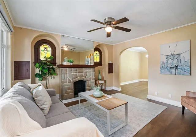Photo 3 of Single family home for sale at 2914 Glendale Ave, Pittsburgh, PA 15227 | MLS# 1759499 | Listing updated on 2026-09-12