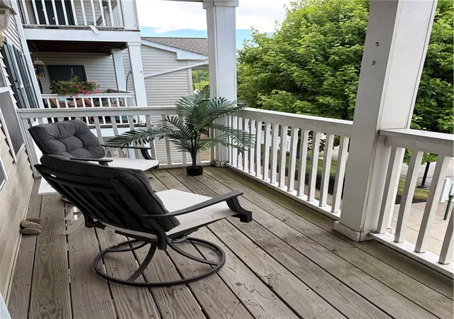 Listing Photo 4 - Condo for sale in building located at 2106 Lenox Dr, Bethel Park, PA 15102