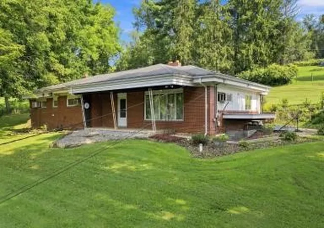 Photo 2 of Single family home for sale at 312 Flatwoods Rd, Vanderbilt, PA 15486 | MLS# 1759844 | Listing updated on 2026-09-13