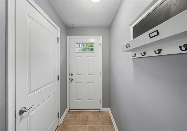 Photo 2 of Townhouse for sale at 1803 Pointe View Dr, Adams Twp, PA 16046 | MLS# 1759988 | Listing updated on 2026-09-04